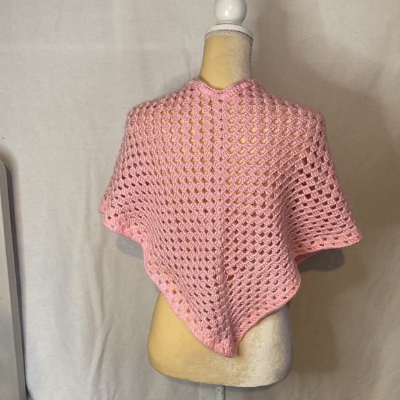 Hand crocheted pink cape poncho - Picture 3 of 7